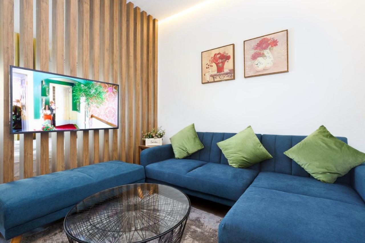 יירבאן Stay Inn-Apartments On Abovyan 32 מראה חיצוני תמונה