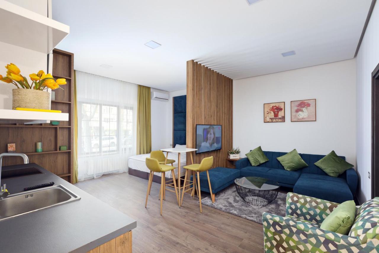 יירבאן Stay Inn-Apartments On Abovyan 32 מראה חיצוני תמונה