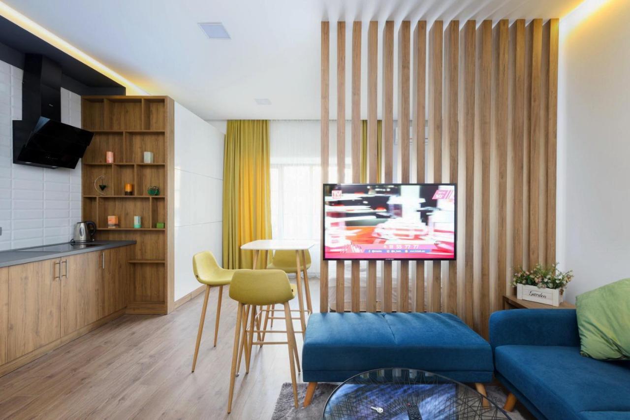 יירבאן Stay Inn-Apartments On Abovyan 32 מראה חיצוני תמונה