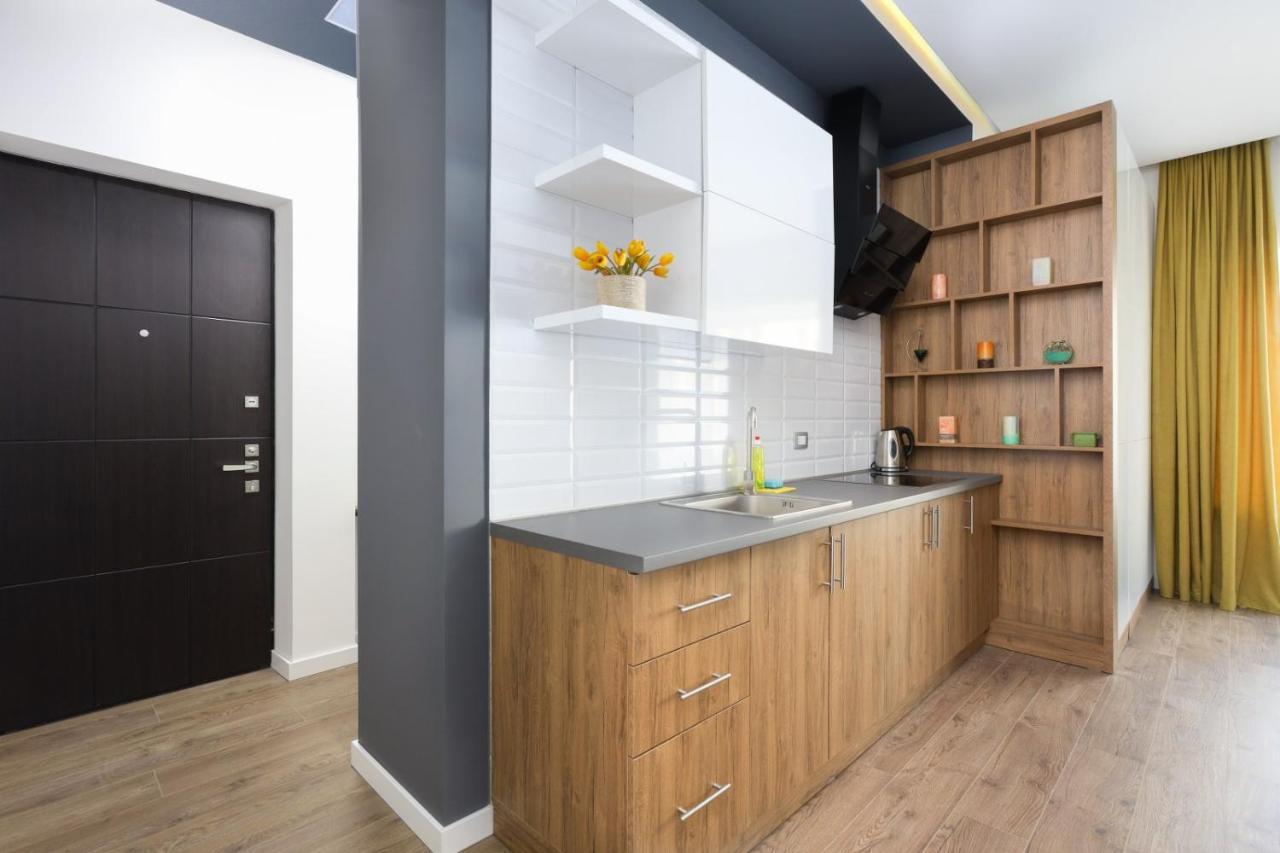 יירבאן Stay Inn-Apartments On Abovyan 32 מראה חיצוני תמונה